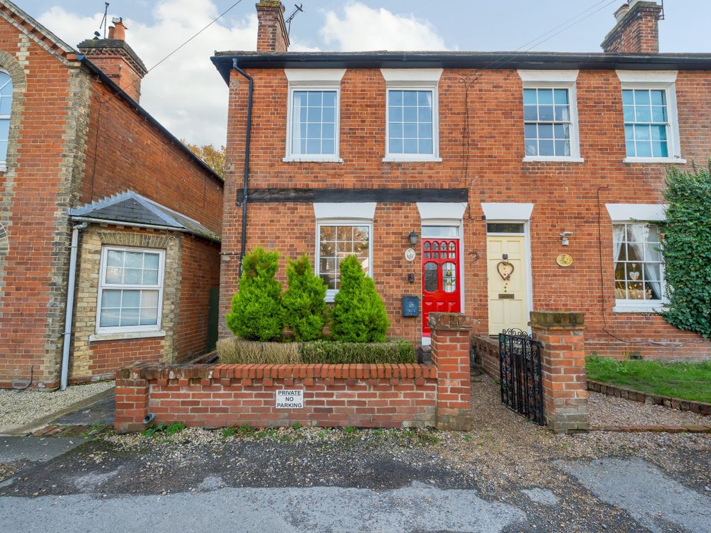 3 bed semidetached house for sale in Chapel Lane, Binfield, Bracknell