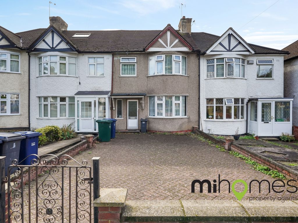 3 bed terraced house for sale in Osidge Lane, Southgate N14 Zoopla