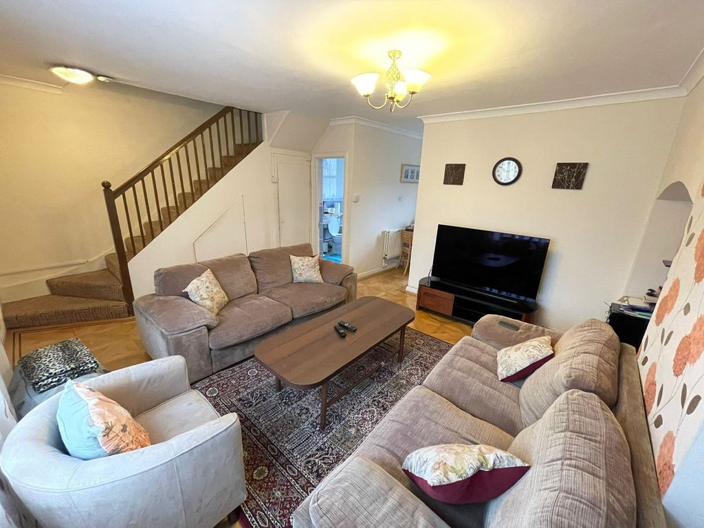 3 bed terraced house to rent in Abbots Road, Edgware HA8 Zoopla