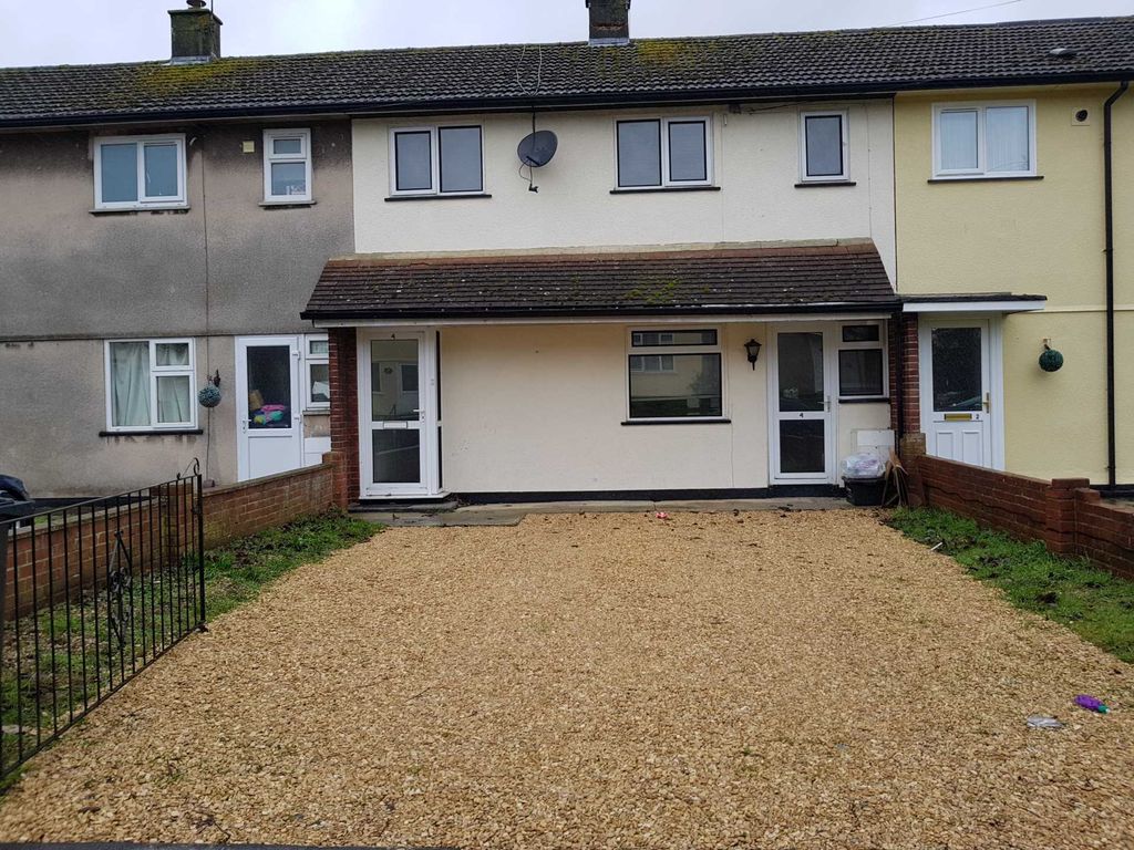 3 bed property to rent in Penhill, Swindon SN2, £1,200 pcm Zoopla