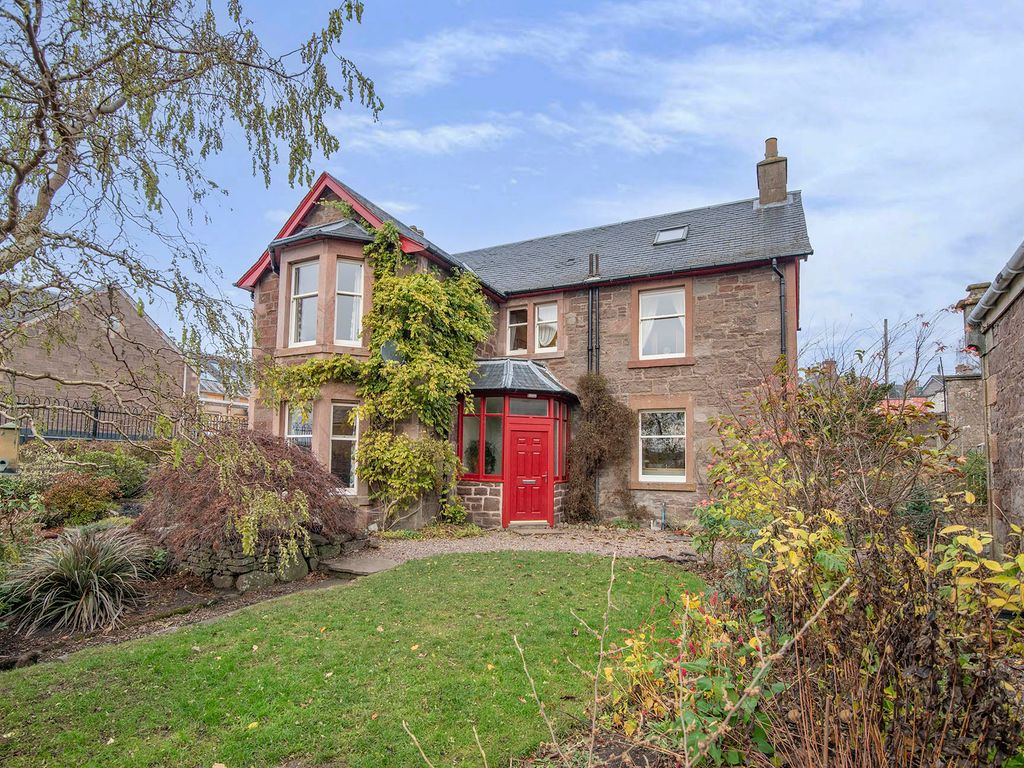 3 bed detached house for sale in Commissioner Street, Crieff PH7, £