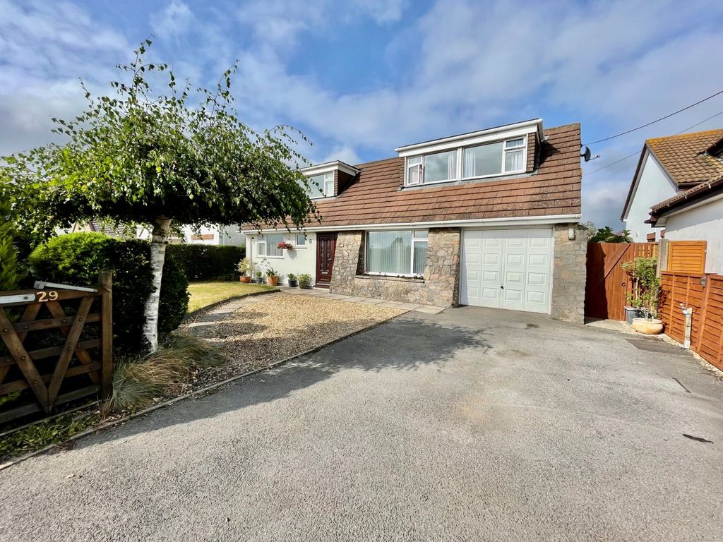 3 bed detached house for sale in Valley Road, Portishead, North