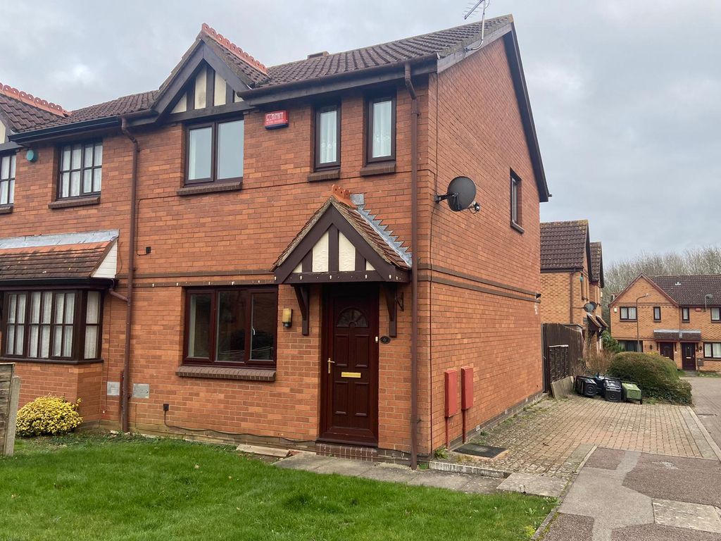 3 bed semidetached house for sale in Blaydon Close, Bletchley, Milton