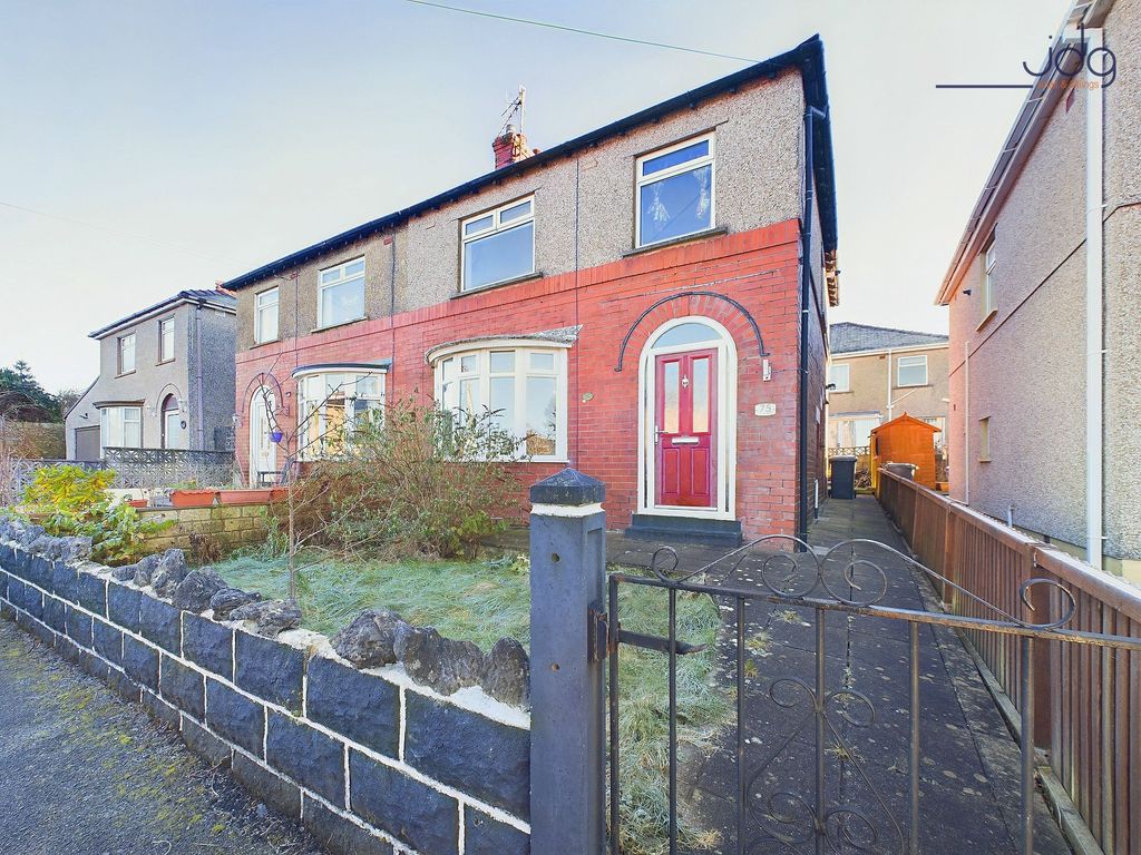 3 bed semidetached house for sale in Sulby Drive, Lancaster LA1, £