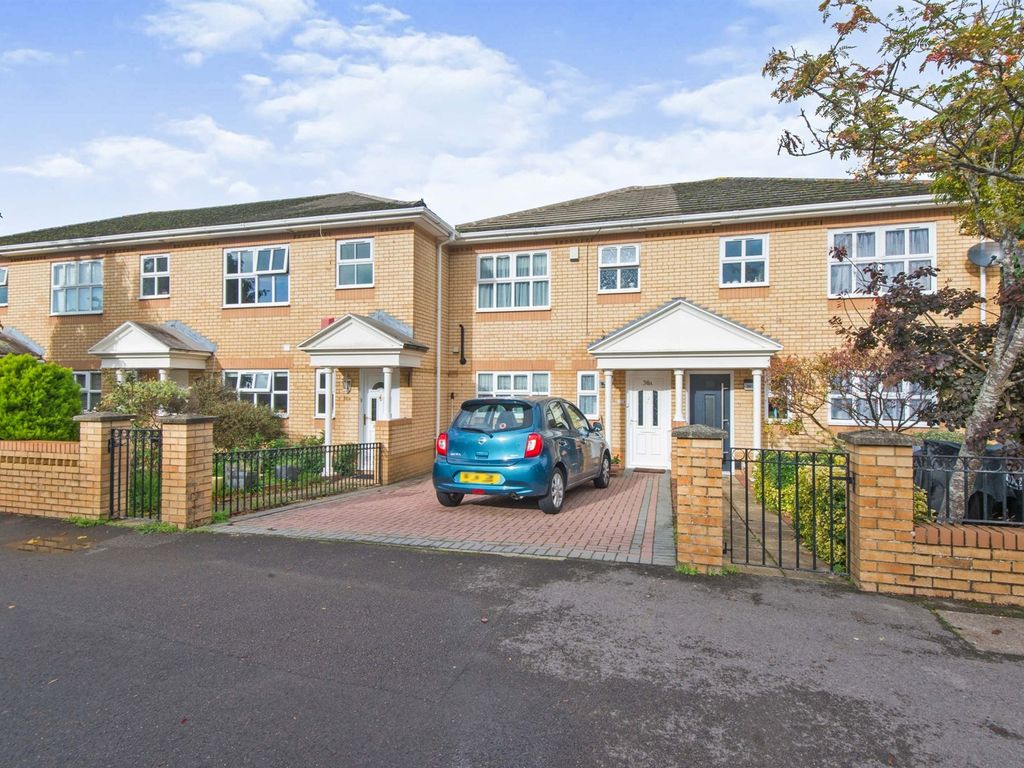 3 bed terraced house for sale in Northlands Road, Southampton SO15 Zoopla
