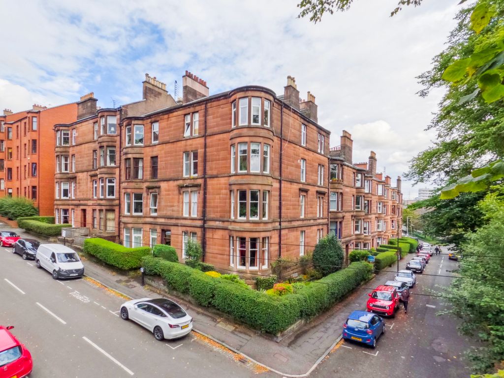 1 bed flat for sale in Flat 1/2, 2 Yarrow Gardens, Glasgow G20, £