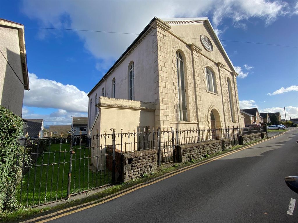 Town house for sale in Tabernacle Street, Skewen, Neath SA10, £54,950