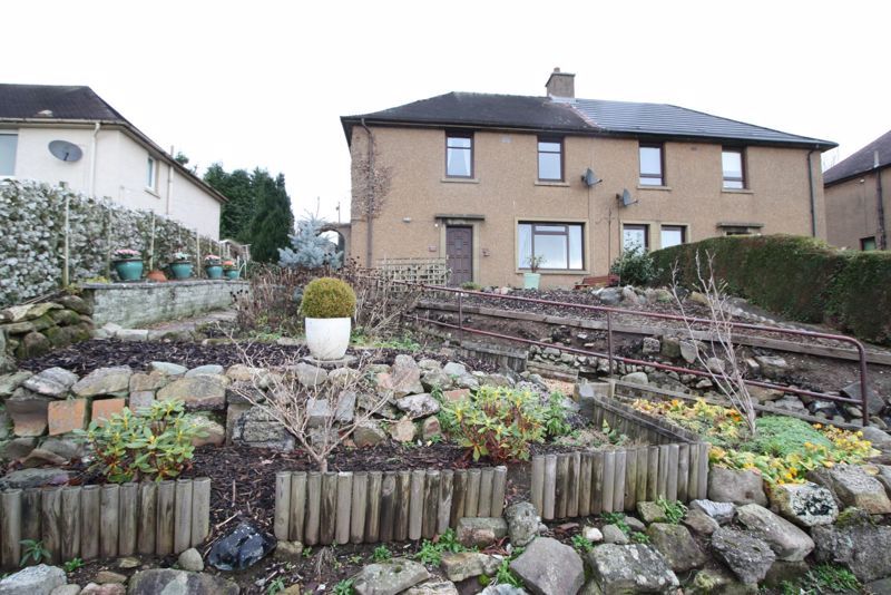 3 bed semidetached house for sale in Deerpark, Sauchie, Alloa FK10, £