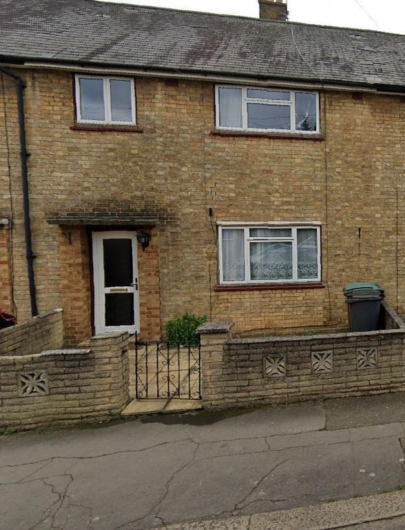 3 bed detached house to rent in Farrant Avenue, Wood Green, London N22
