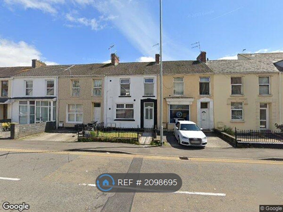 1 bed flat to rent in Murray Street, Llanelli SA15, £550 pcm Zoopla