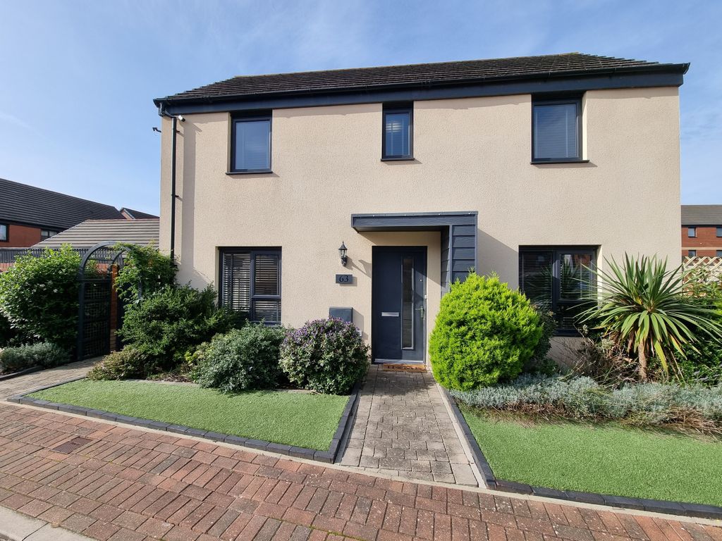 3 bed detached house for sale in Mariners Walk, Barry, South