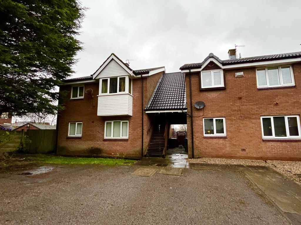 1 bed semidetached house to rent in Hope Close, St. Helens WA10, £450