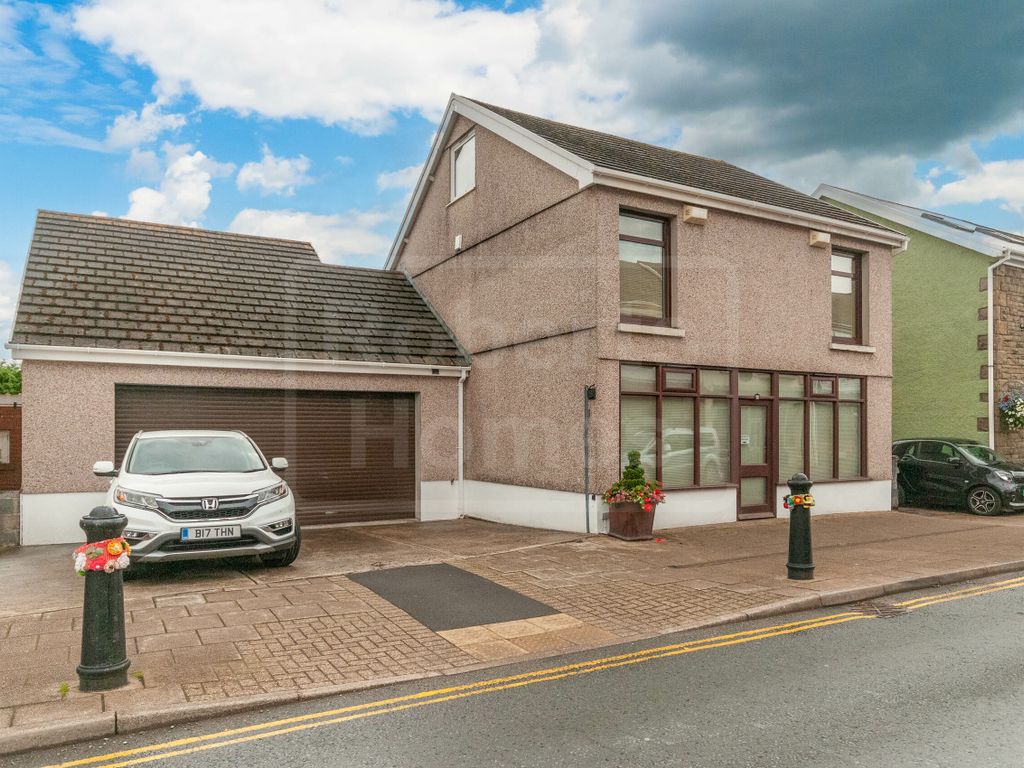 4 bed detached house for sale in Station Road, Ystradgynlais, Swansea