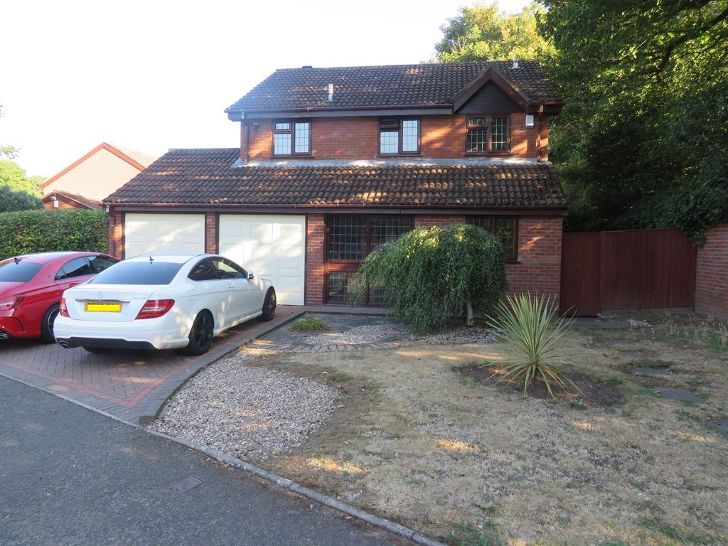 4 bed detached house for sale in Castle Hills Drive, Castle Bromwich