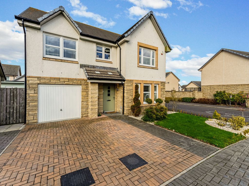 4 bed detached house for sale in Vancouver Way, Kirkcaldy KY2 Zoopla