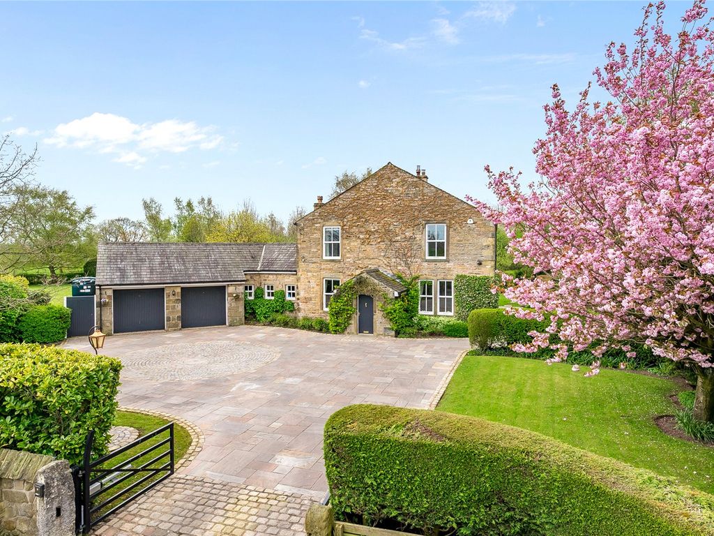 4 bed detached house for sale in Cuerdale Lane, Samlesbury, Preston