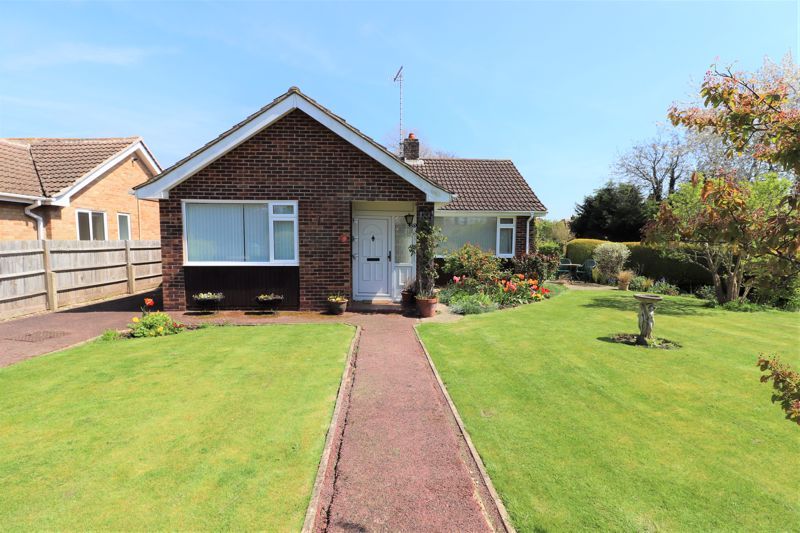 2 bed bungalow for sale in Highdown Close, Ferring, Worthing BN12 Zoopla