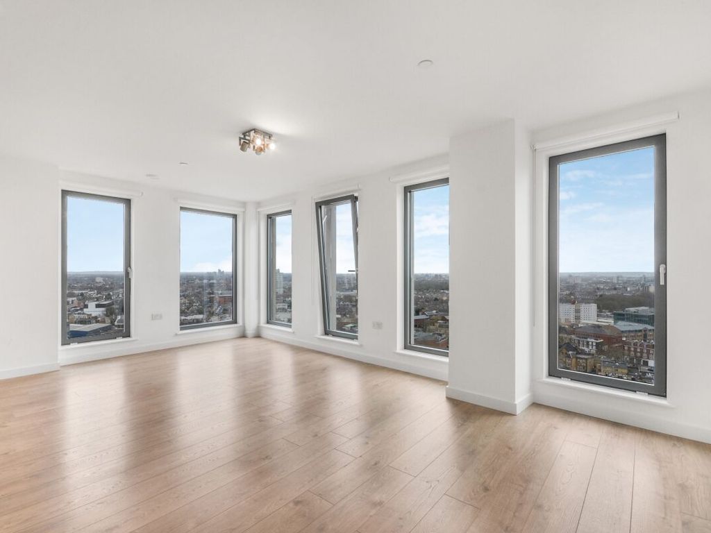 1 bed flat to rent in Legacy Tower, Stratford, London E15 Zoopla