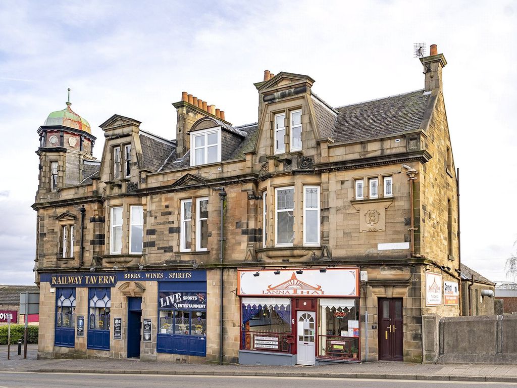 3 bed flat for sale in Grahams Road, Falkirk FK1 Zoopla