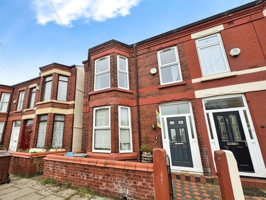 4 bed semidetached house for sale in Kimberley Avenue, Crosby