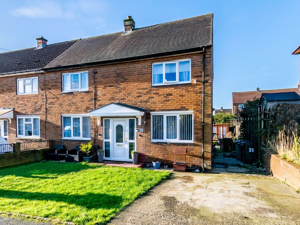 3 bed semidetached house for sale in Greenwood Road, Tingley