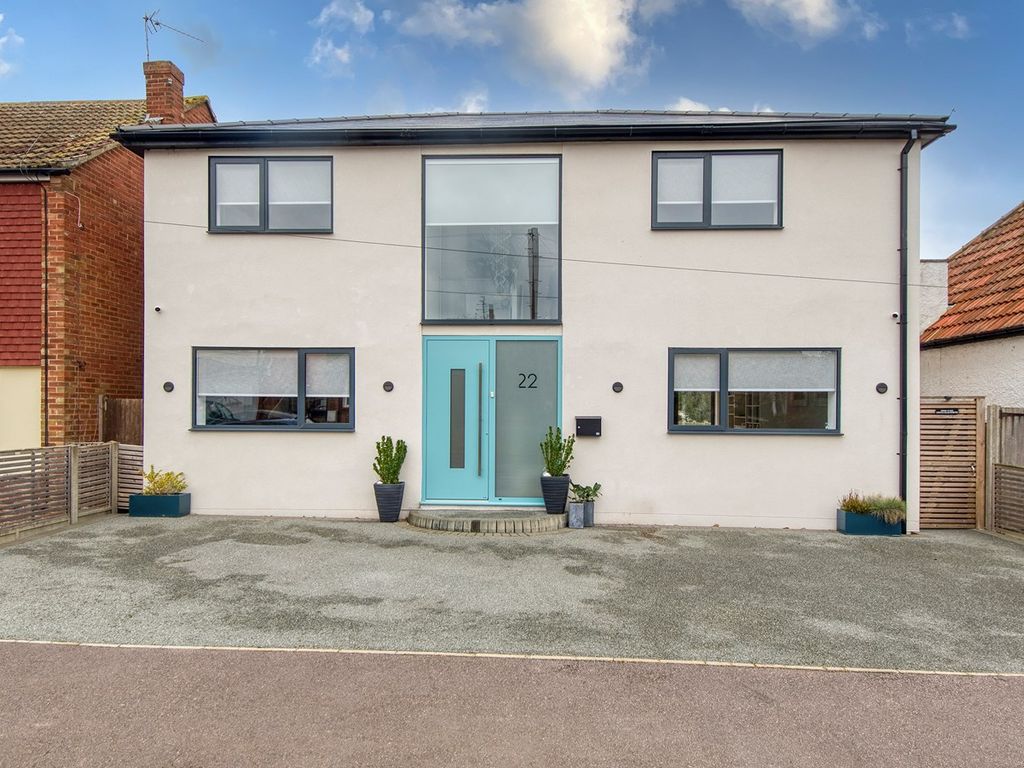 4 bed detached house for sale in Queensbridge Drive, Herne Bay CT6 Zoopla