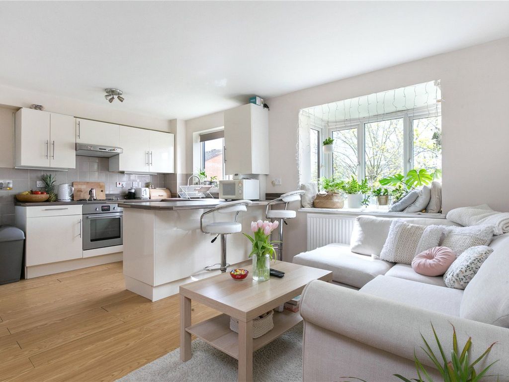 1 bed flat to rent in Bowman Mews, London SW18 Zoopla