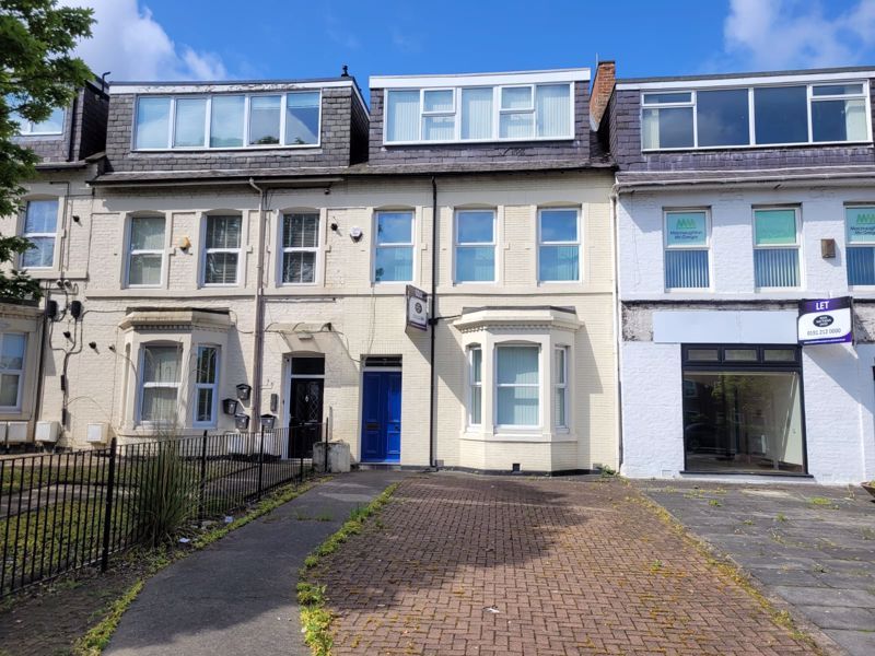 Commercial property to let in Lansdowne Terrace, Gosforth, Newcastle