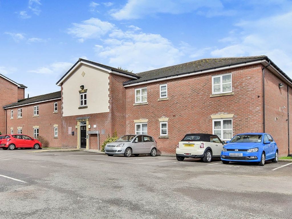 2 bed flat for sale in Lawnhurst Avenue, Manchester, Greater Manchester