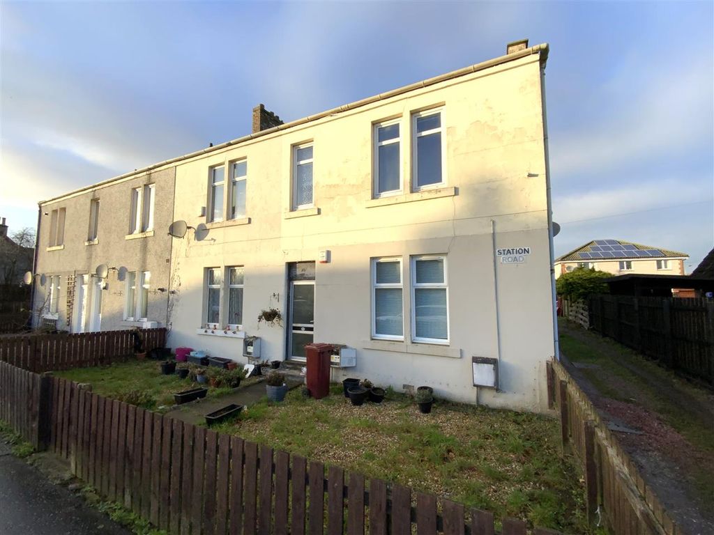 1 bed flat to rent in Station Road, Law, Carluke ML8, £450 pcm Zoopla