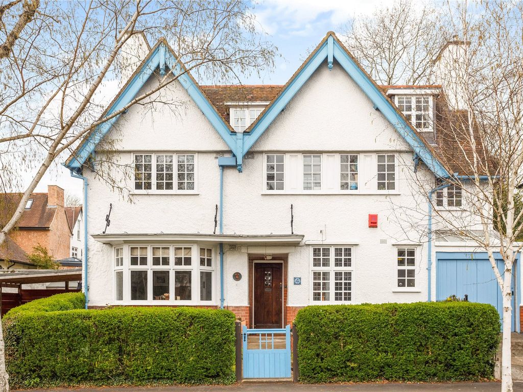 Morland Avenue, Leicester, Leicestershire LE2  