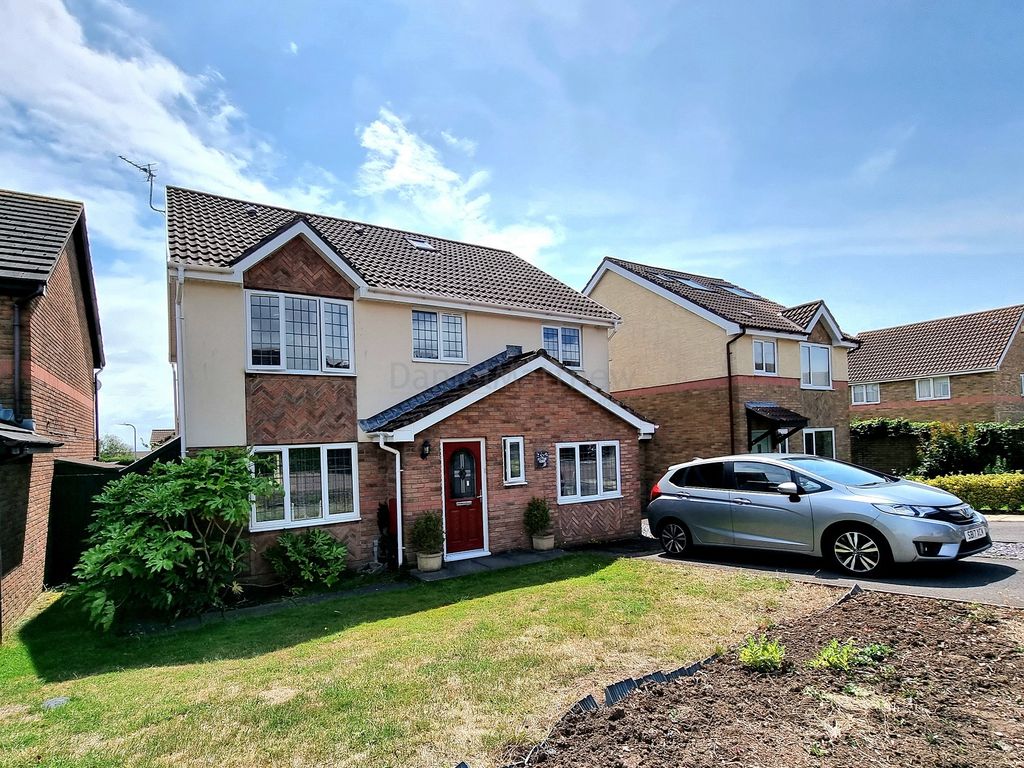 5 bed detached house for sale in Picton Road, Rhoose, Barry CF62, £
