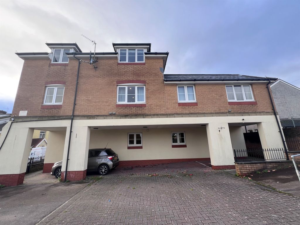 2 bed flat for sale in Brook Court, Bridgend CF31, £100,000 Zoopla