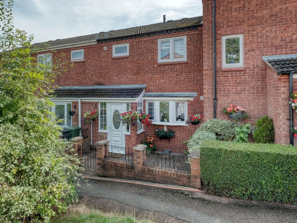 3 bed terraced house for sale in Upper Field Close, Church Hill North