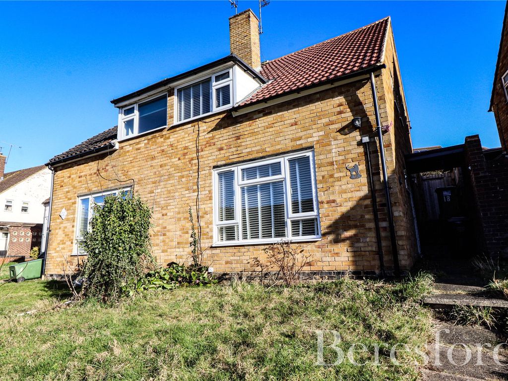2 bed semidetached house for sale in Betoyne Close, Billericay CM11, £