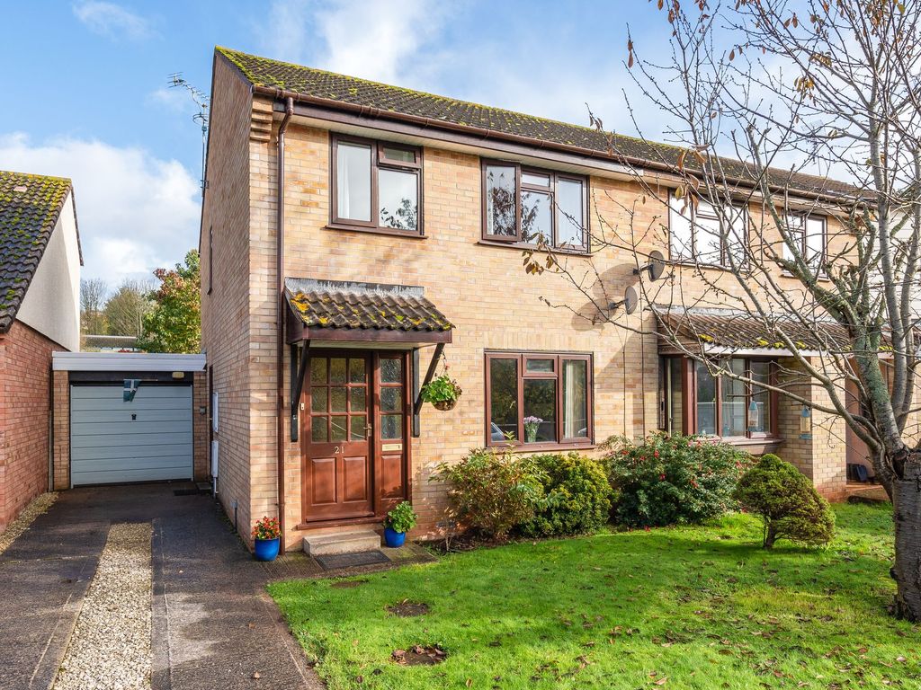 3 bed semidetached house for sale in Westernlea, Crediton EX17, £