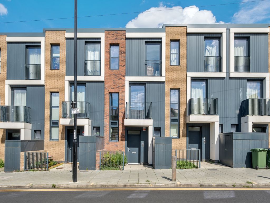 4 bed terraced house for sale in Vanbrugh Hill, London SE10 Zoopla
