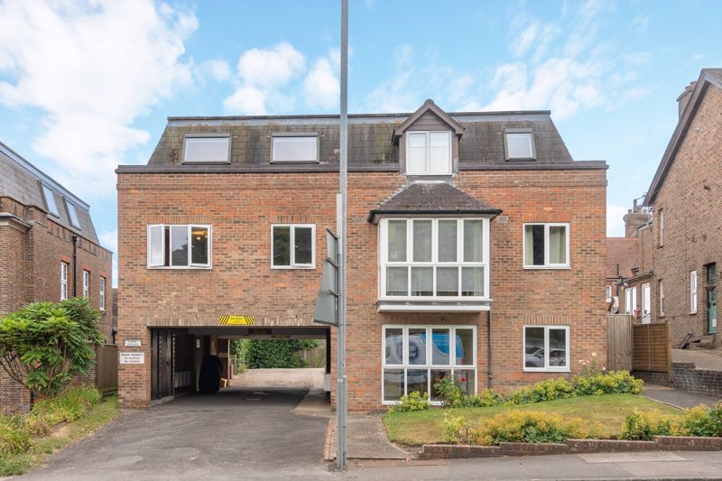 1 bed flat for sale in Eridge Road, Crowborough TN6 Zoopla