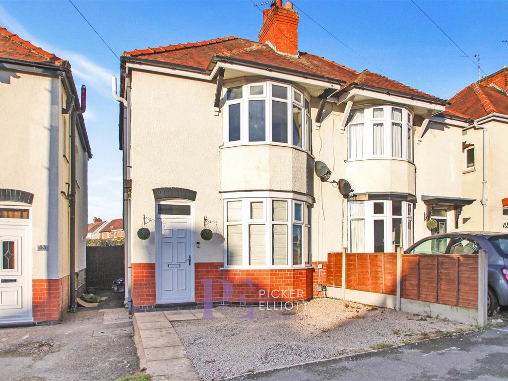 3 bed semidetached house to rent in Strathmore Road, Hinckley LE10, £