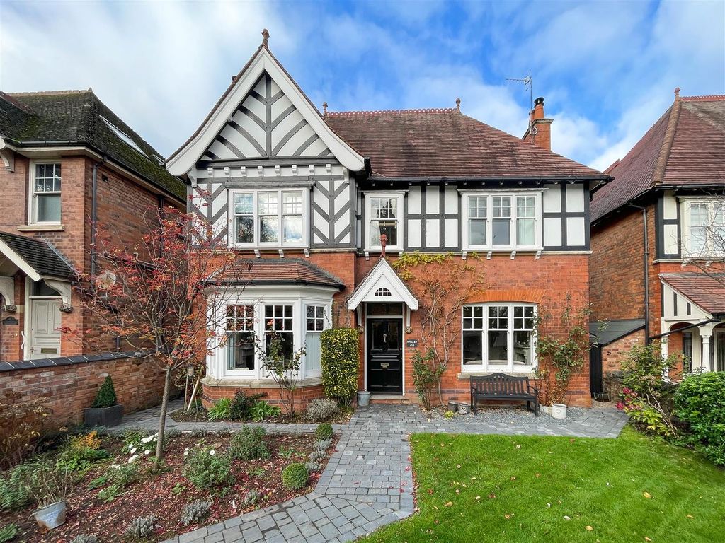 5 bed detached house for sale in Worcester Road, Malvern WR14 Zoopla