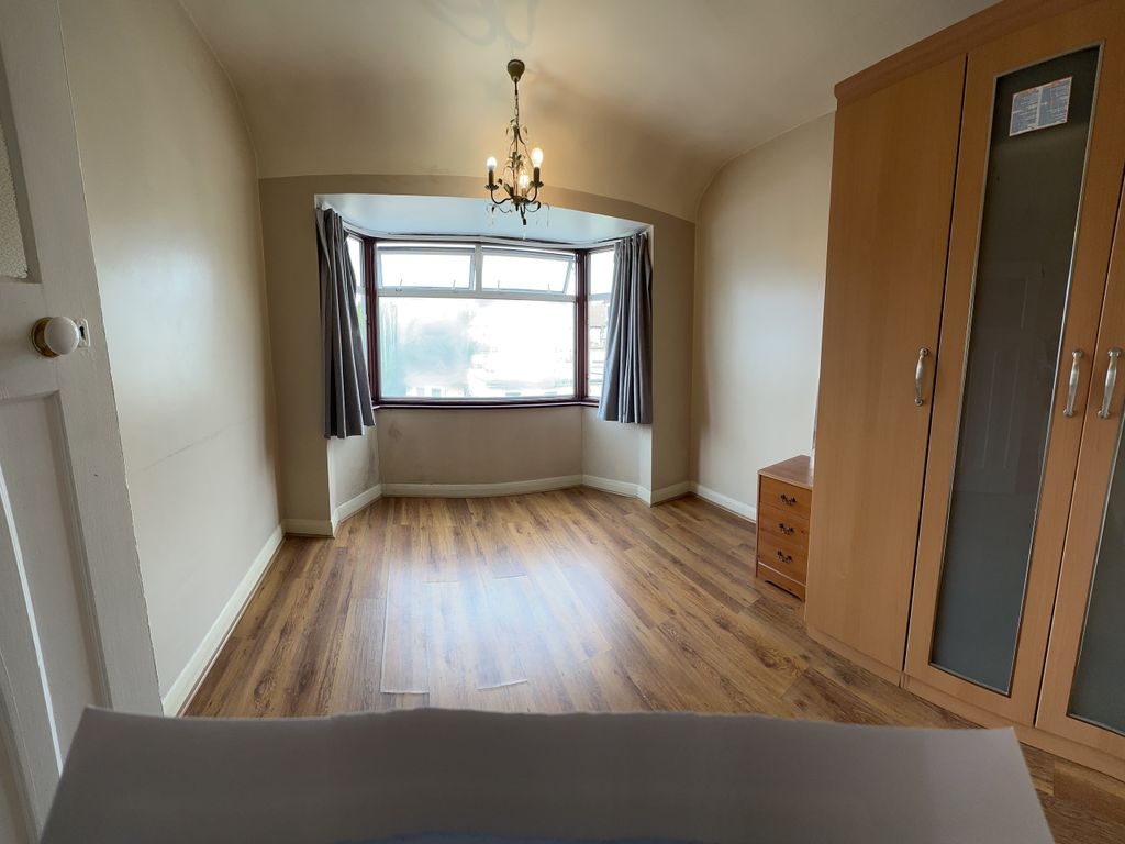 1 bed flat to rent in First Floor Wadham Gardens, Greenford UB6 Zoopla