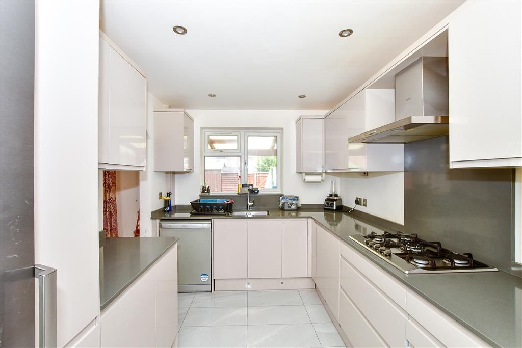3 bed terraced house for sale in Lismore Crescent, Crawley, West Sussex