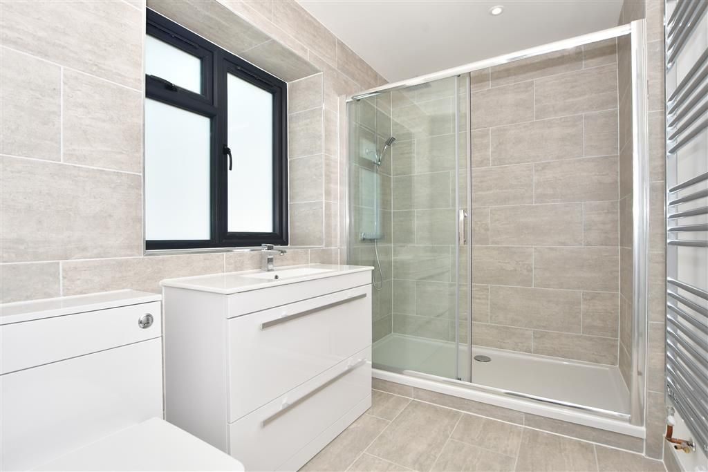 3 bed detached bungalow for sale in Longwood Avenue, Waterlooville