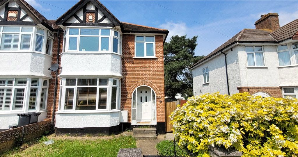 3 bed end terrace house for sale in Woodside Avenue, Chislehurst, Kent