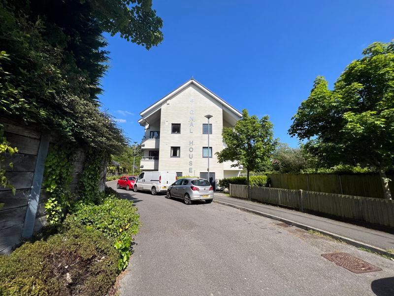 2 bed flat for sale in Signal House, Bitter End, Dorchester DT1 Zoopla