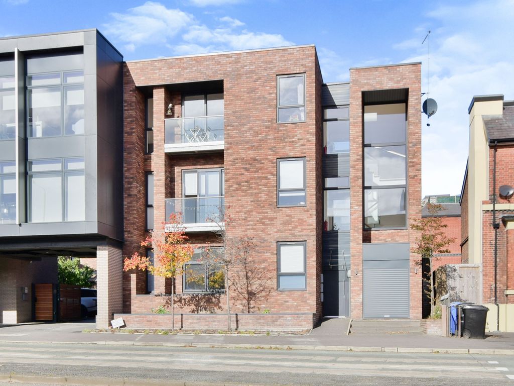 1B Woodlands Road, Altrincham WA14  