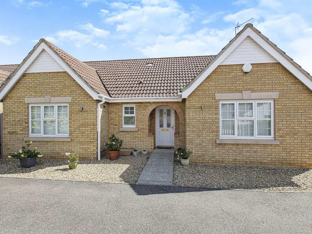 3 bed detached bungalow for sale in Brangehill Lane, Mepal, Ely CB6