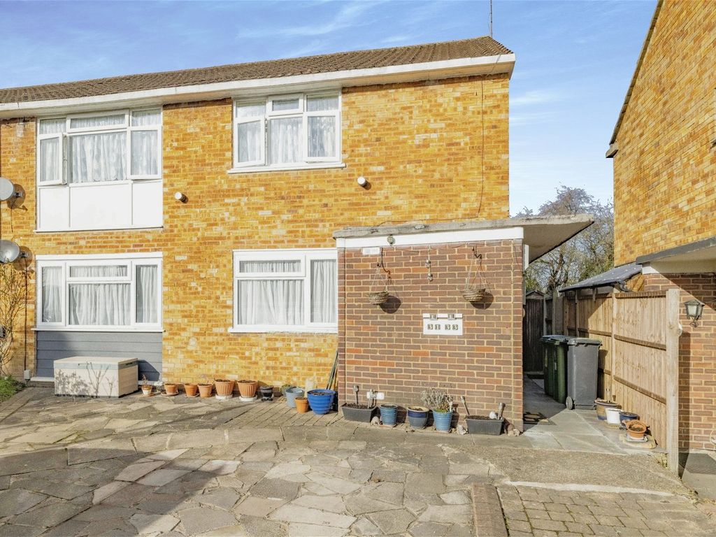 2 bed for sale in Heronslea, Watford WD25 Zoopla