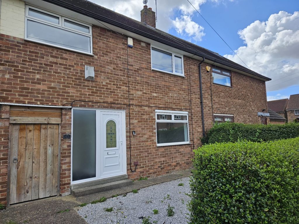 3 bed terraced house to rent in Medina Road, Hull HU8 Zoopla