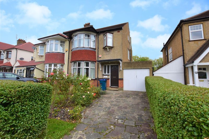 4 bed semidetached house for sale in Cambridge Road, North Harrow